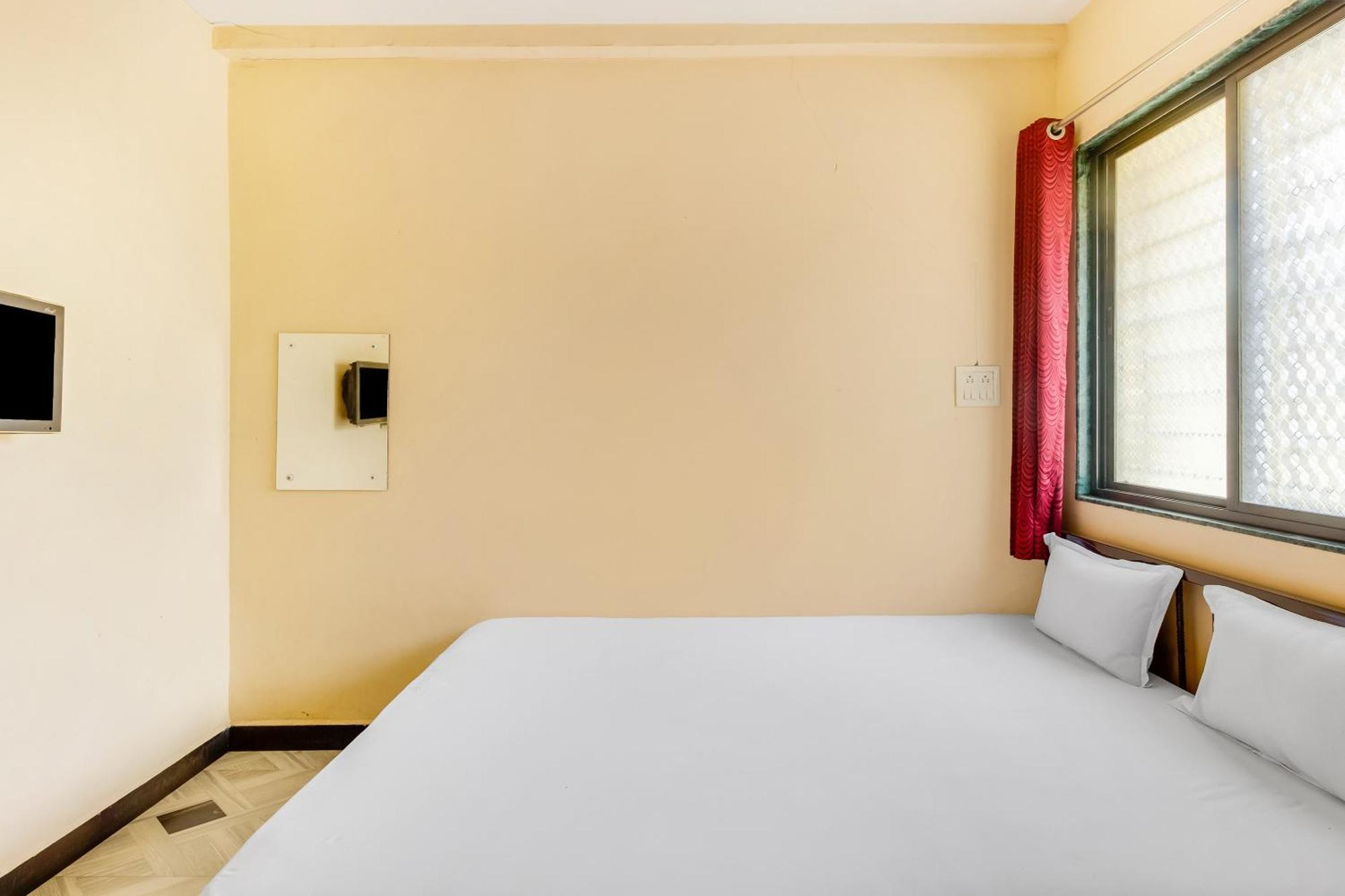 Hotel Spot On Harihar Lodging And Yatri Niwas Kolhapur Zewnętrze zdjęcie