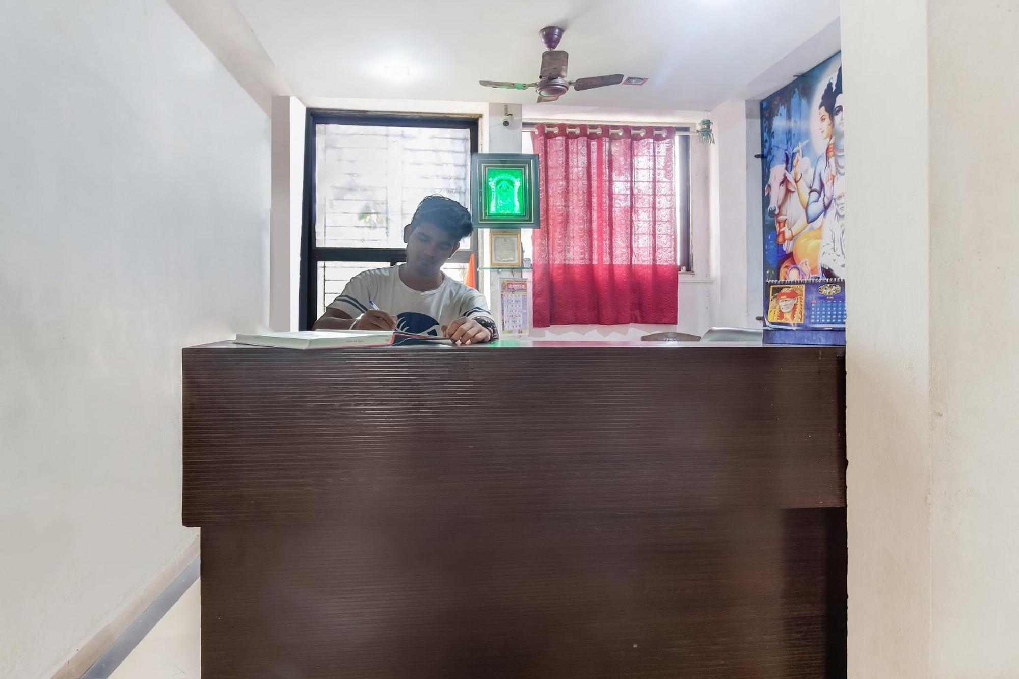 Hotel Spot On Harihar Lodging And Yatri Niwas Kolhapur Zewnętrze zdjęcie