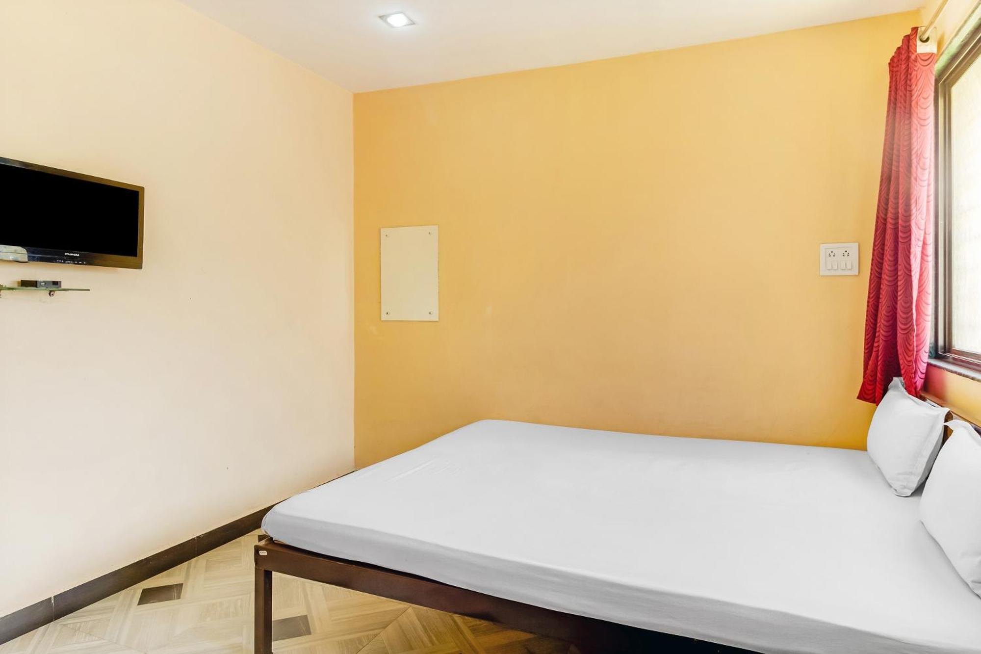 Hotel Spot On Harihar Lodging And Yatri Niwas Kolhapur Zewnętrze zdjęcie